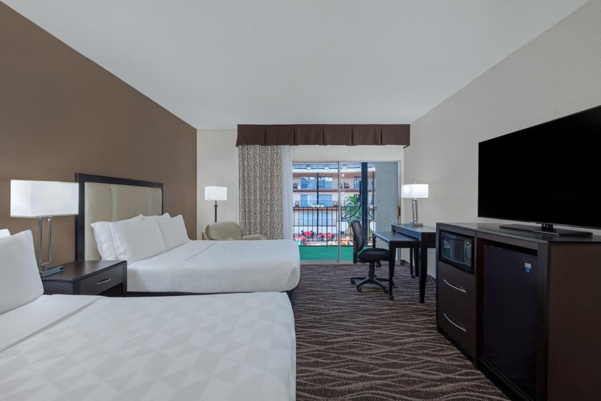 Holiday Inn Des Moines-Airport Conf Center By Ihg Zewnętrze zdjęcie