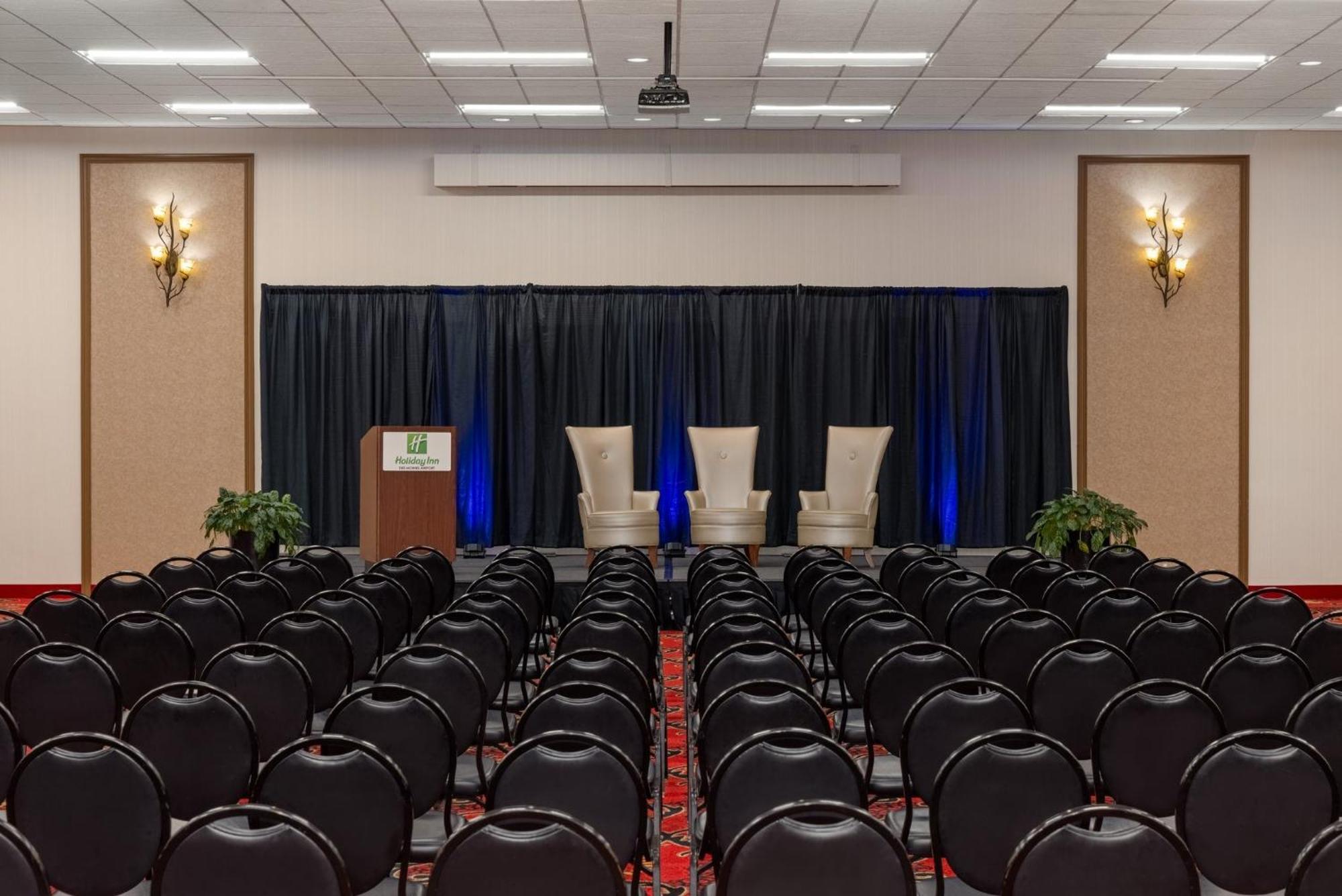 Holiday Inn Des Moines-Airport Conf Center By Ihg Zewnętrze zdjęcie