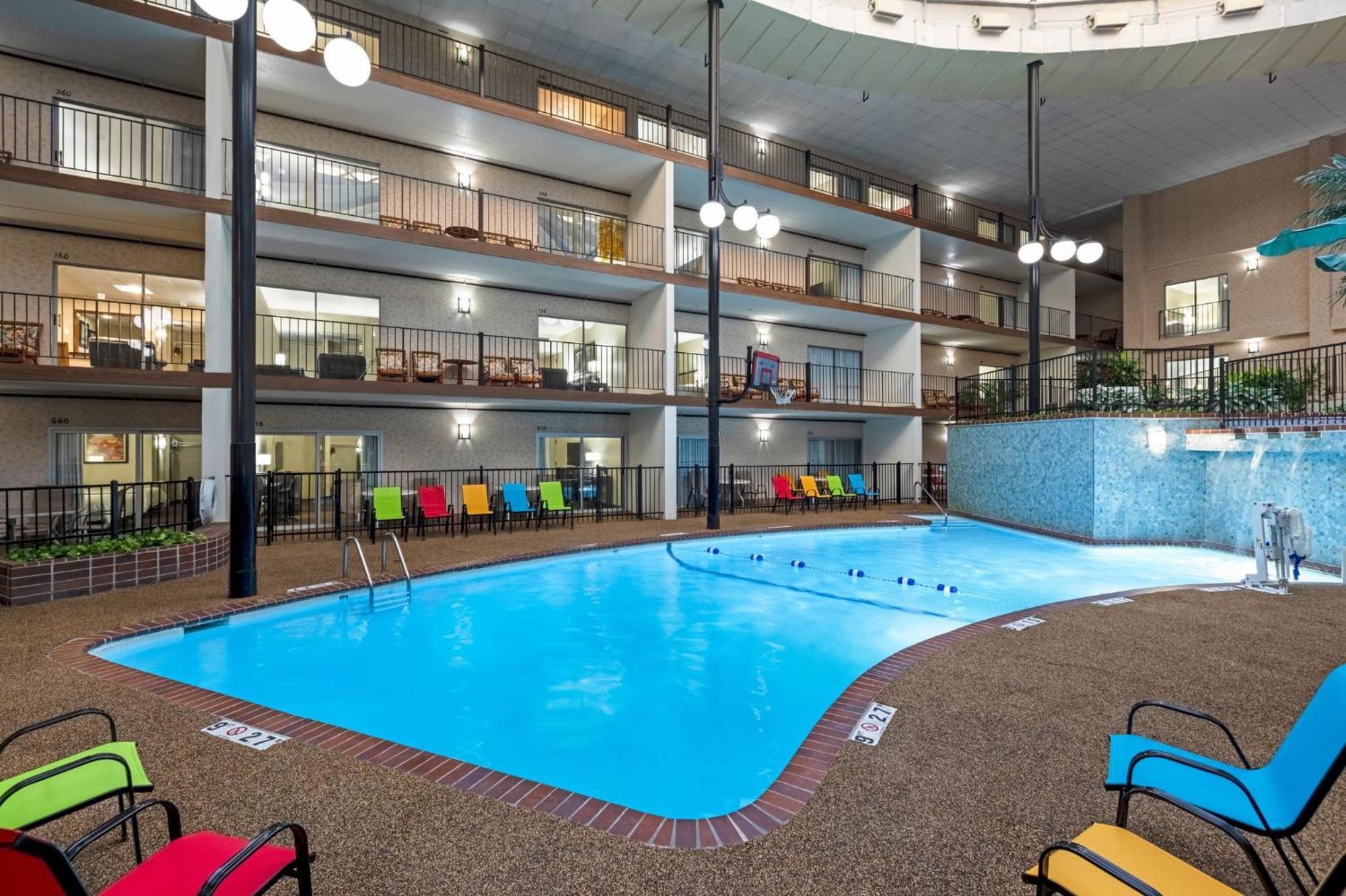 Holiday Inn Des Moines-Airport Conf Center By Ihg Zewnętrze zdjęcie